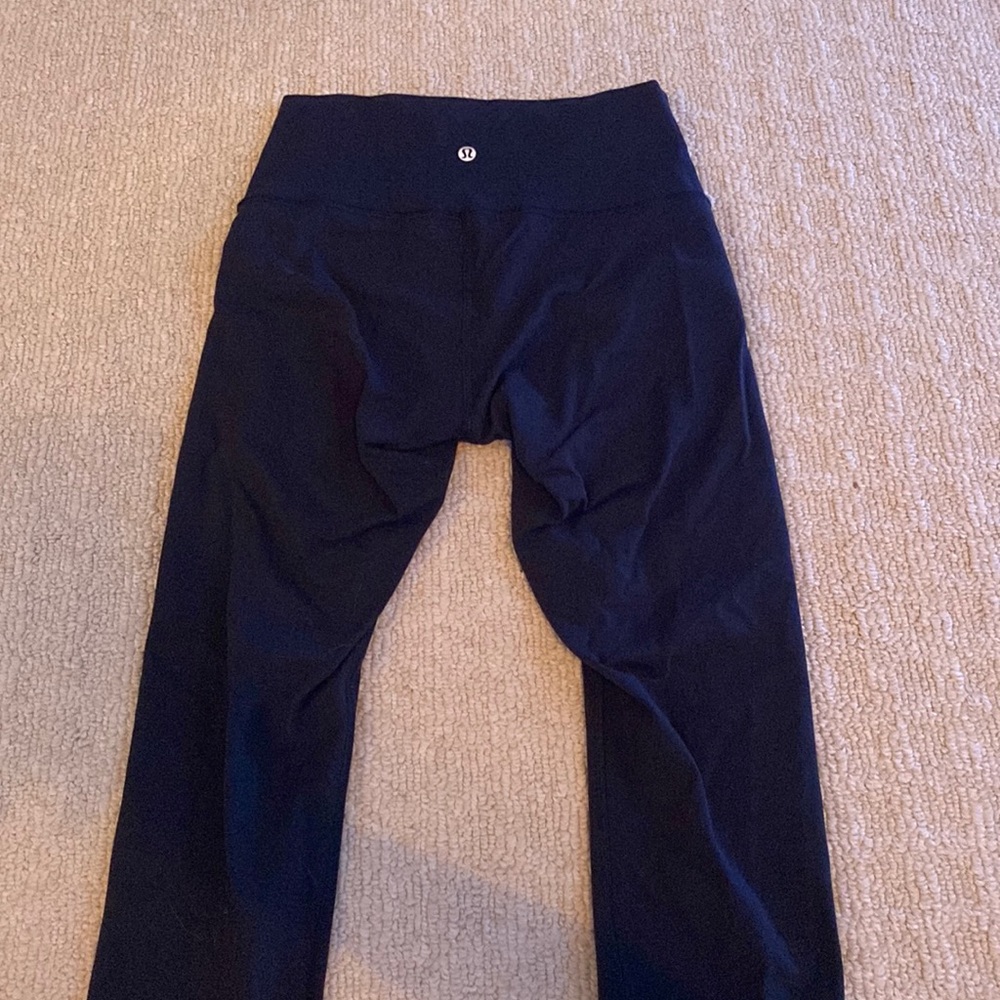 black lululemon leggings